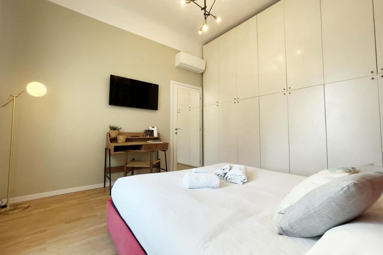 Elegant Apartment Near Brera Area Милано Екстериор снимка